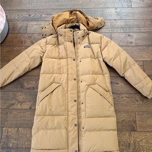 Patagonia Women's Camel Puffer Jacket